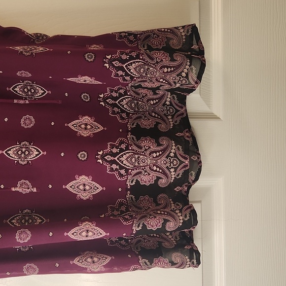 Apt.9 Women's Burgandy and Black Paisley Print Flutter Sleeve Top Size S - Picture 3 of 10